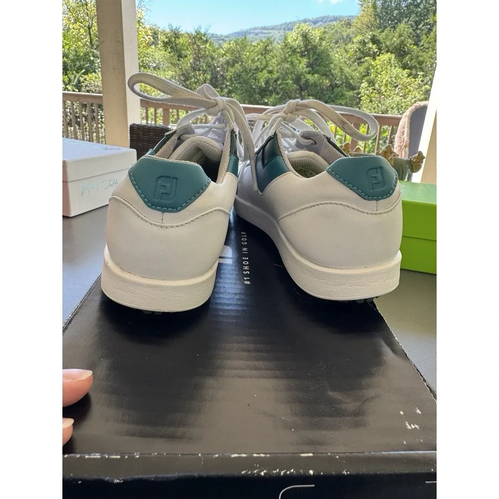 FootJoy Women's‎ Fj Links Previous Season Style Golf Shoe Size 7